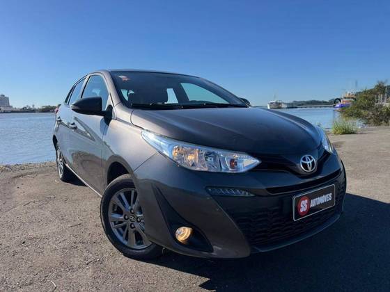 TOYOTA YARIS 1.5 16V FLEX XL PLUS CONNECT MULTIDRIVE TOYOTA YARIS 1.5 16V FLEX XL PLUS CONNECT MULTIDRIVE